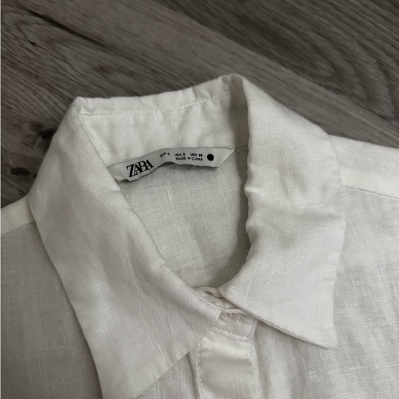Zara Linen Cropped Button Down - Picture 2 of 3